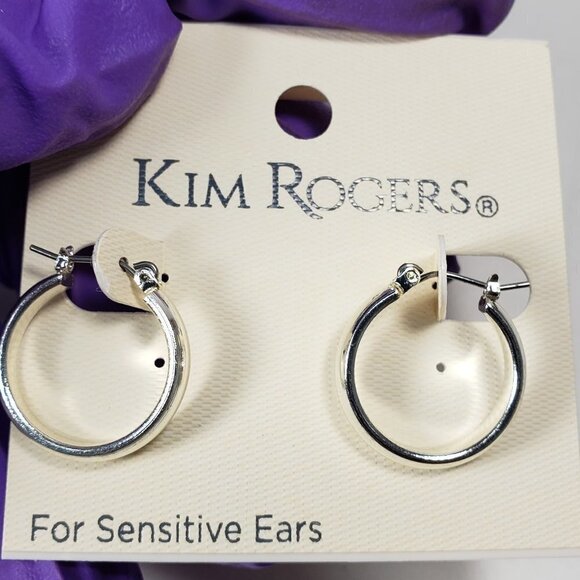 Polished Silver-tone Latch back small Hoop Earrings - Picture 7 of 7